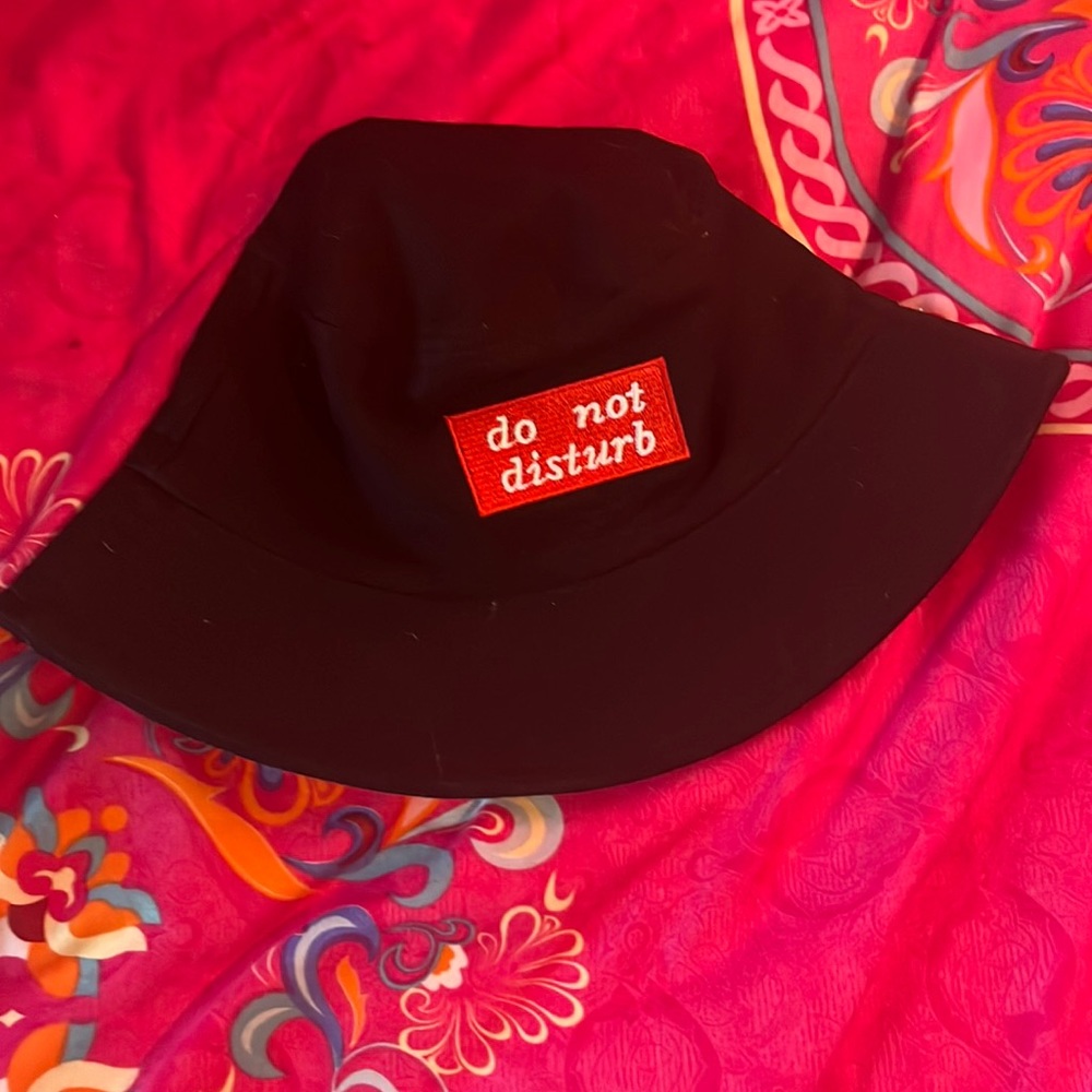 black bucket hat